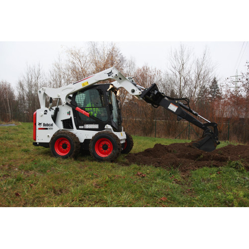 Аренда мини-экскаватора Bobcat S530 с землеройным ковшом в Саратове